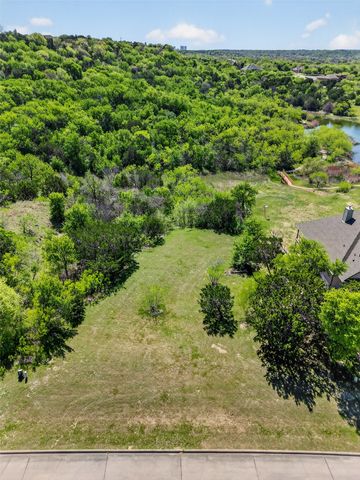 2732 Wood Lake Drive, Cedar Hill, TX 75104