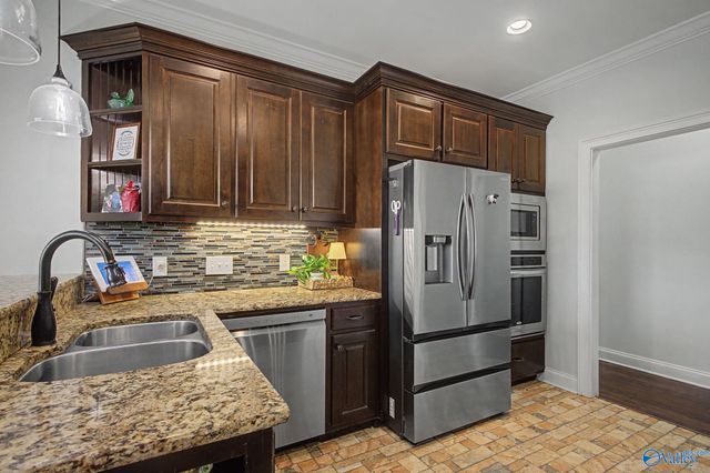 115 Grassy Bank Drive, New Market, AL 35761