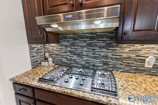 115 Grassy Bank Drive, New Market, AL 35761