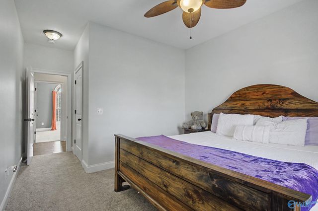 115 Grassy Bank Drive, New Market, AL 35761