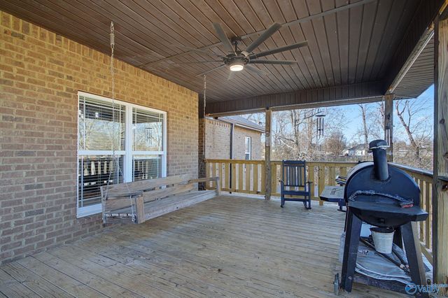 115 Grassy Bank Drive, New Market, AL 35761