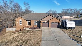 115 Grassy Bank Drive, New Market, AL 35761