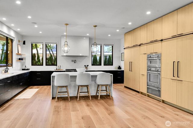 5632 NE 55th Street, Seattle, WA 98105