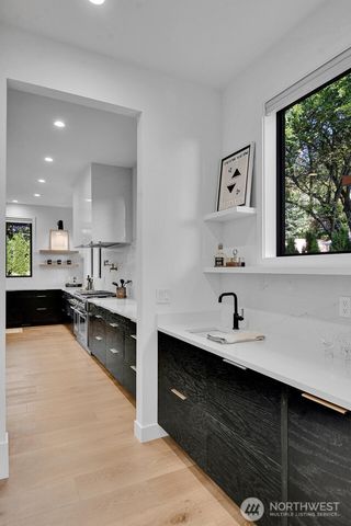 5632 NE 55th Street, Seattle, WA 98105