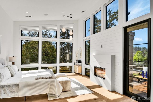 5632 NE 55th Street, Seattle, WA 98105