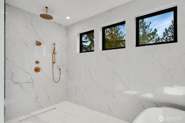 5632 NE 55th Street, Seattle, WA 98105