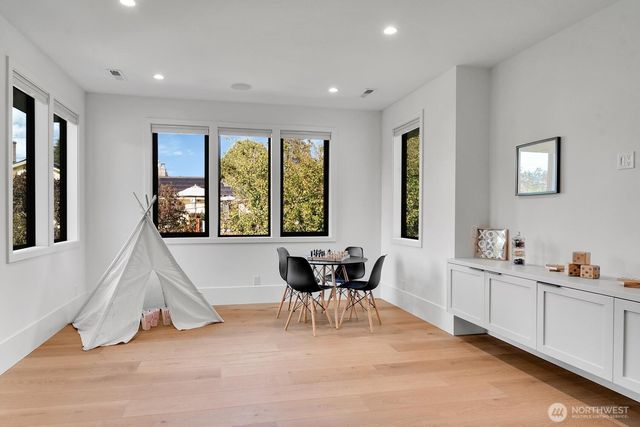 5632 NE 55th Street, Seattle, WA 98105