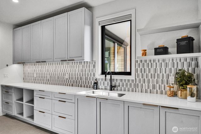 5632 NE 55th Street, Seattle, WA 98105