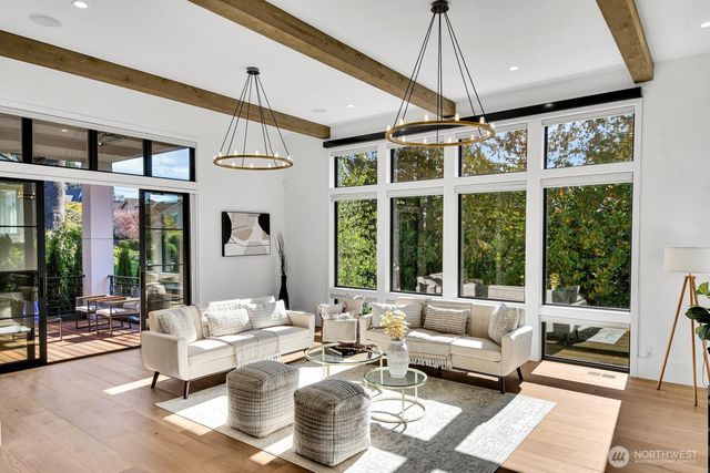 5632 NE 55th Street, Seattle, WA 98105