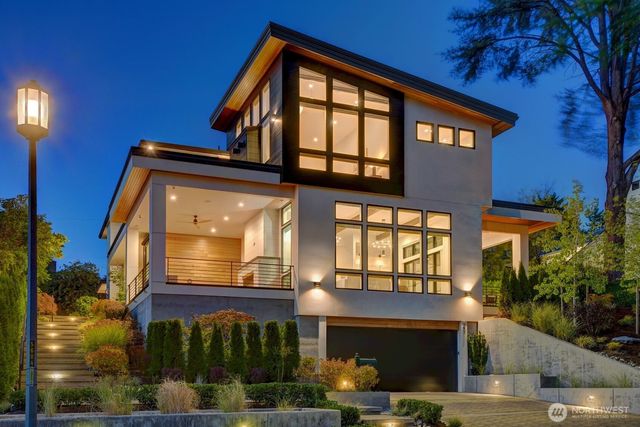 5632 NE 55th Street, Seattle, WA 98105