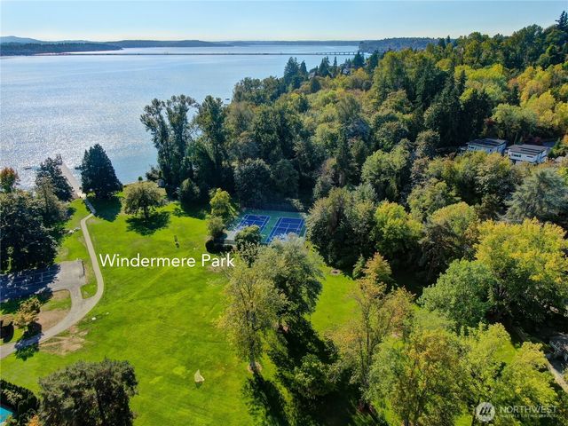 5632 NE 55th Street, Seattle, WA 98105