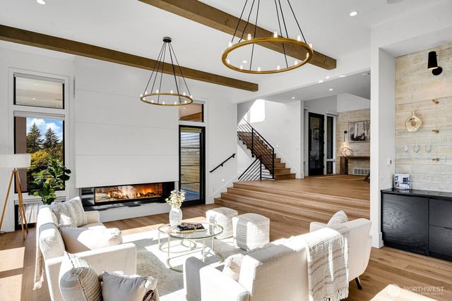 5632 NE 55th Street, Seattle, WA 98105