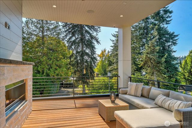 5632 NE 55th Street, Seattle, WA 98105