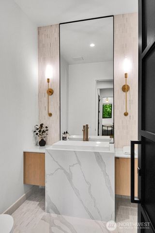 5632 NE 55th Street, Seattle, WA 98105