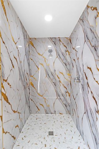 426 BASCOM COURT, Polk City, FL 33868