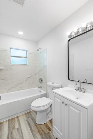 426 BASCOM COURT, Polk City, FL 33868