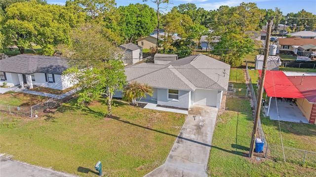 426 BASCOM COURT, Polk City, FL 33868