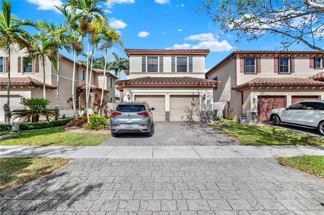 560 SE 33rd Ter, Homestead, FL 33033