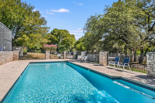 621 Peterson LN, Lakeway, TX 78734