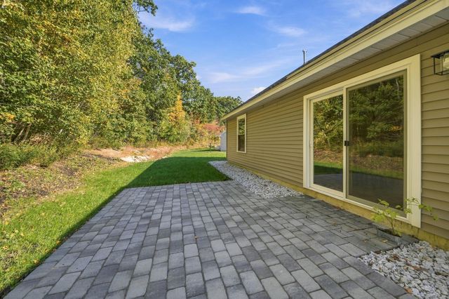 23 Liberty Lantern Lane, Fremont, NH 03044