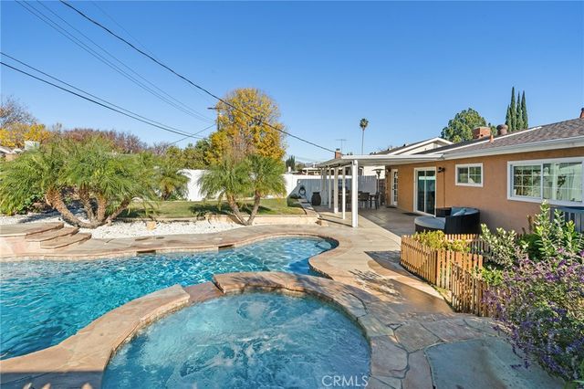 6609 Birchton Avenue, West Hills, CA 91307