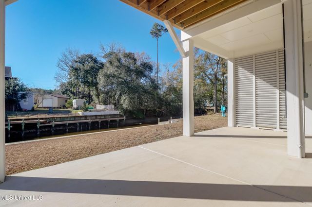 44 Fiber Street, Bay Saint Louis, MS 39520