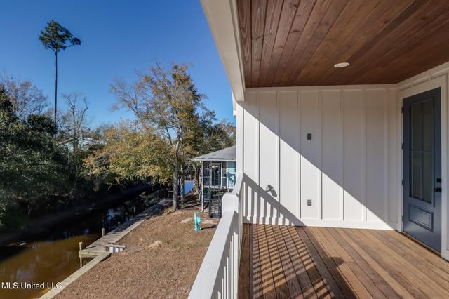 44 Fiber Street, Bay Saint Louis, MS 39520