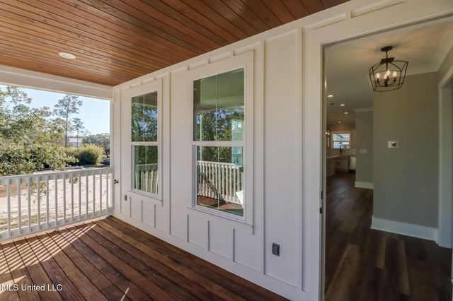 44 Fiber Street, Bay Saint Louis, MS 39520