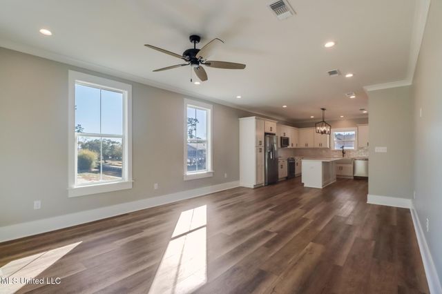 44 Fiber Street, Bay Saint Louis, MS 39520