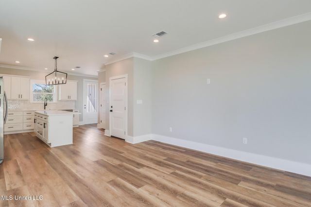 44 Fiber Street, Bay Saint Louis, MS 39520