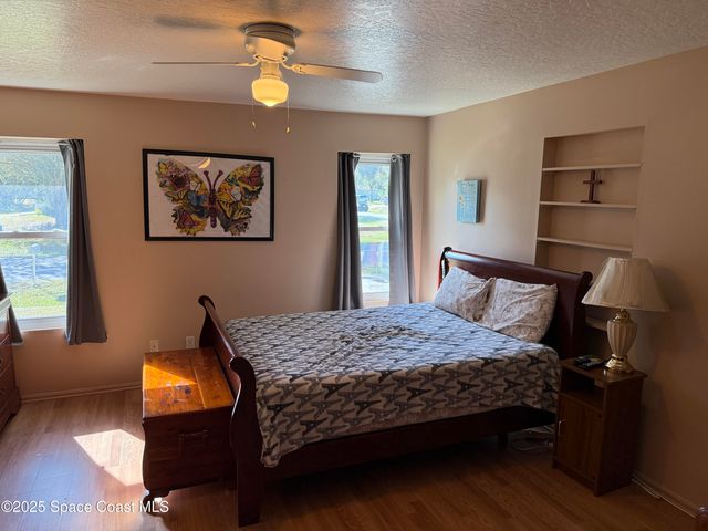 649 Waterside Road SE, Palm Bay, FL 32909