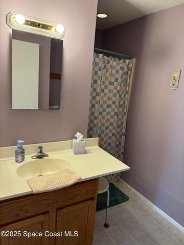 649 Waterside Road SE, Palm Bay, FL 32909