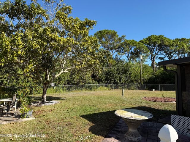 649 Waterside Road SE, Palm Bay, FL 32909