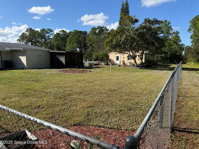 649 Waterside Road SE, Palm Bay, FL 32909