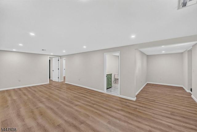 45 Adams St, Clifton City, NJ 07011