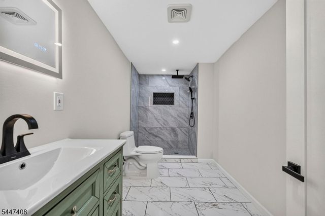 45 Adams St, Clifton City, NJ 07011