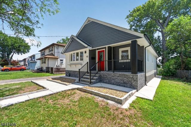 45 Adams St, Clifton City, NJ 07011