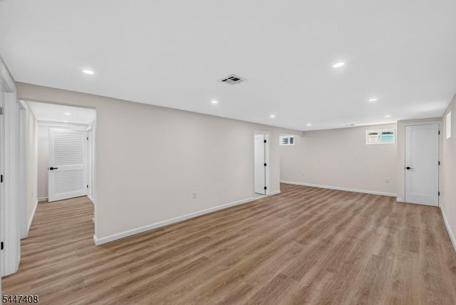 45 Adams St, Clifton City, NJ 07011