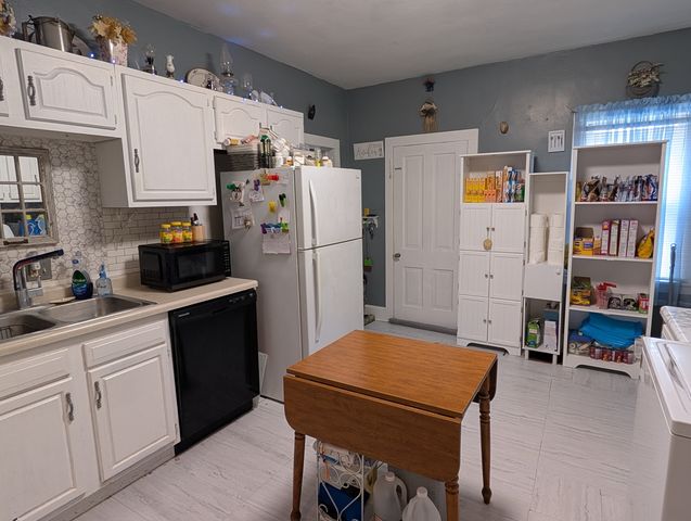 709 W Lincoln Boulevard, Freeport, IL 61032