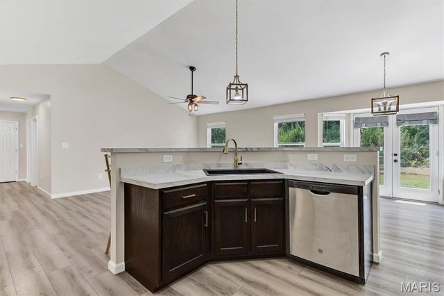 1352 Grey Wolf Drive, Imperial, MO 63052