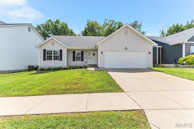1352 Grey Wolf Drive, Imperial, MO 63052