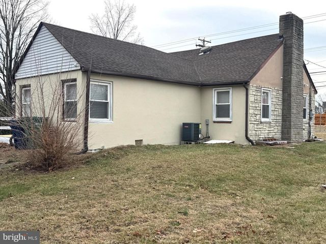 1235 HADDONFIELD BERLIN RD, Voorhees, NJ 08043