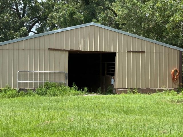 7719 County Road 233, Centerville, TX 75833