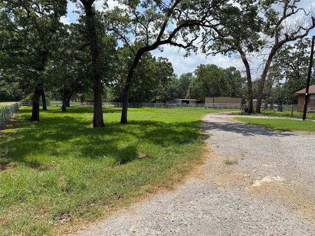 7719 County Road 233, Centerville, TX 75833