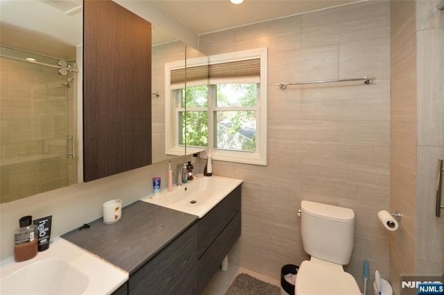 5-15 Dorothy Street, Fair Lawn, NJ 07410