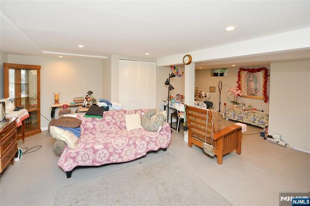 5-15 Dorothy Street, Fair Lawn, NJ 07410