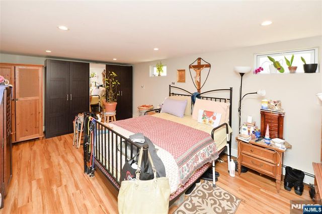 5-15 Dorothy Street, Fair Lawn, NJ 07410
