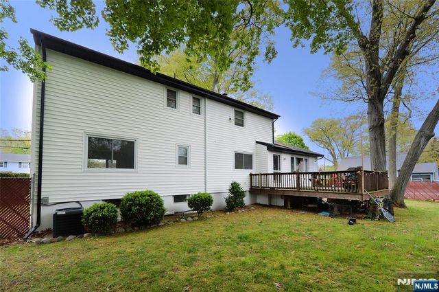 5-15 Dorothy Street, Fair Lawn, NJ 07410