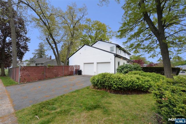 5-15 Dorothy Street, Fair Lawn, NJ 07410