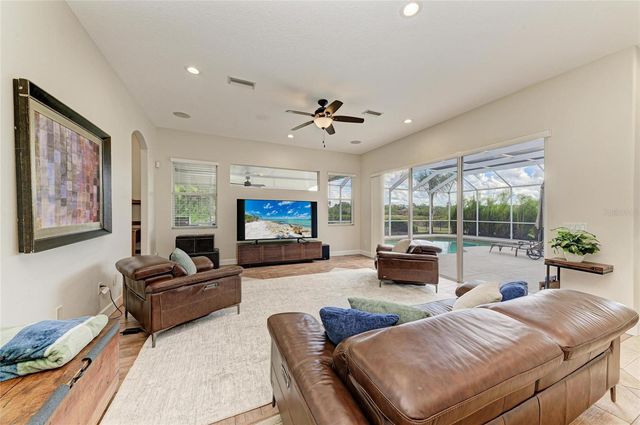 8103 SNOWY EGRET PLACE, Bradenton, FL 34202